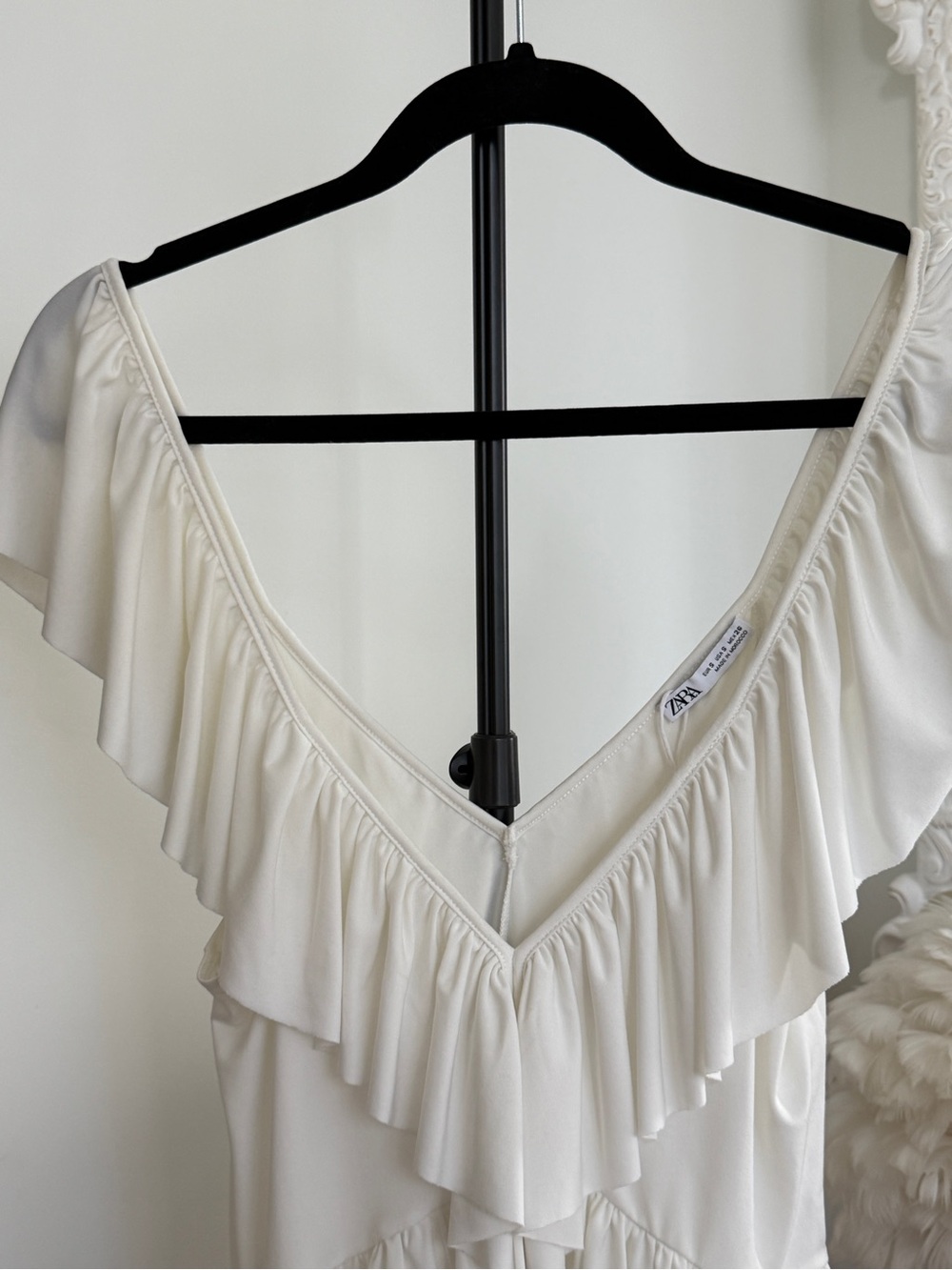 Zara Ivory Ruffle Deep V-Neck Top - Picture 5 of 7